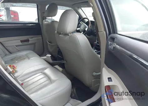 2006 Chrysler 300C из США, поврежденный, VIN 2C3KA63H56H177470